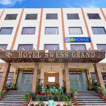 Fabhotel Swess Grand Agra  Bagian luar foto