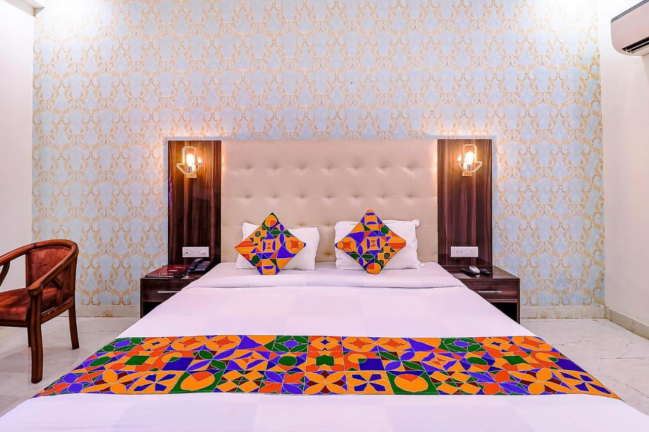 Fabhotel Swess Grand Agra  Bagian luar foto